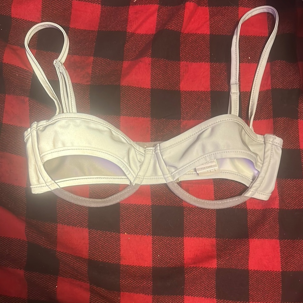 Iheartraves top!
